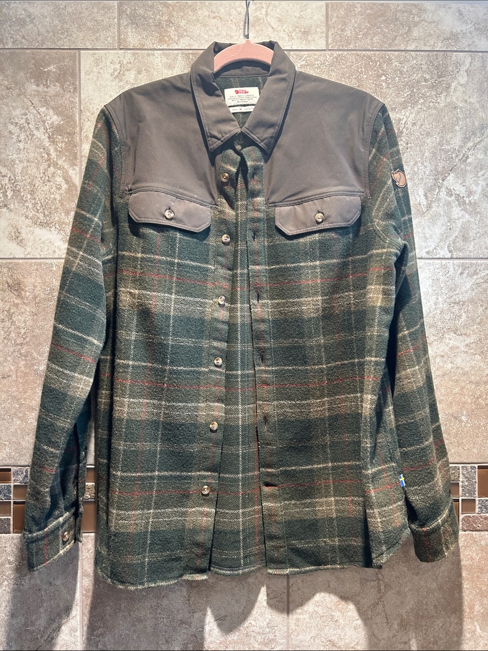 Fjallraven Men’s Granit Shirt - green plaid, worn 2-3 times lightly